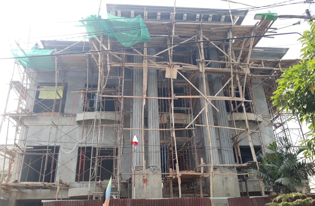 Pembangunan Rumah Klasik 3 Lantai di Rawamangun Jakarta Timur