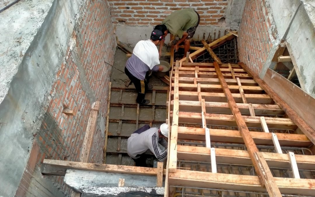 Pekerjaan Bekesting Tangga dan Pembesian